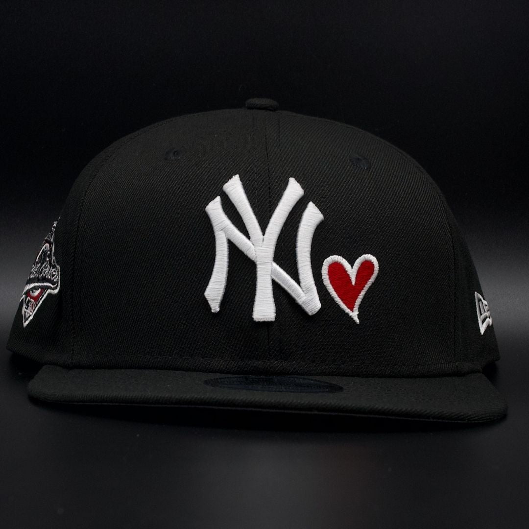 NY YANKEES.HEARTS WS SNAP BACK