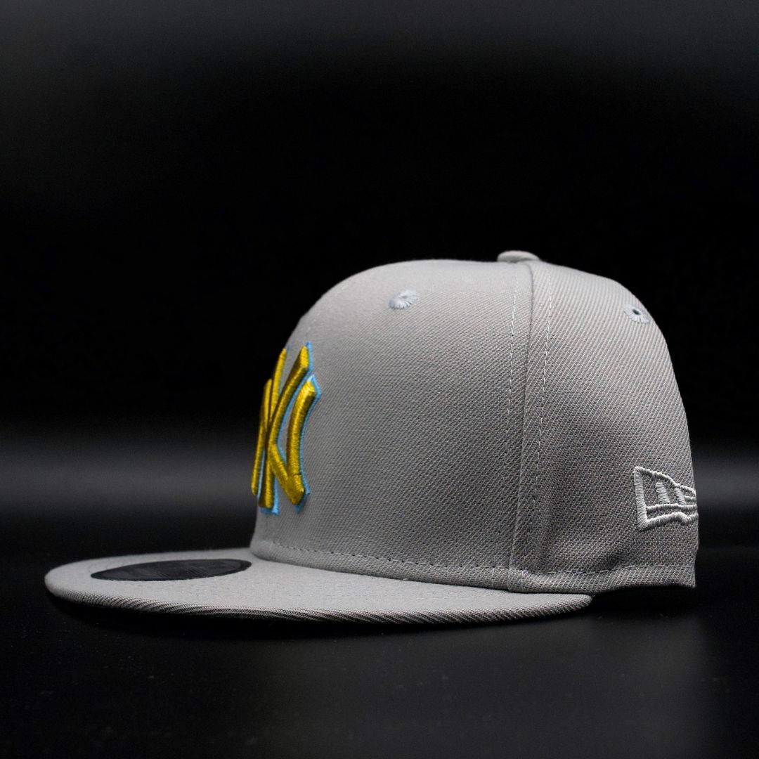 NY 75' GOLD METTALIC SNAP BACK
