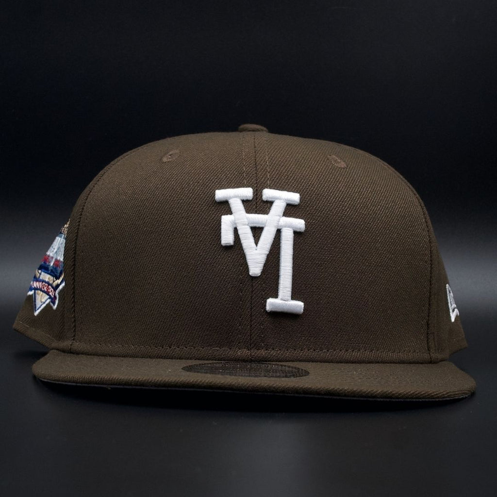 UPSIDE DOWN LA SNAP BACK DODGER STADIUM