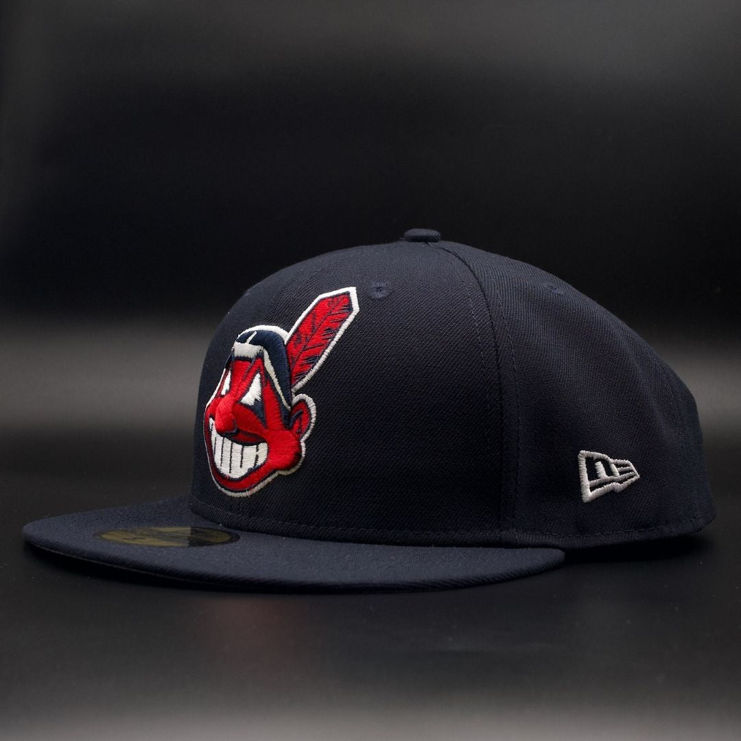 CHIEF WAHOO SIDE FEATHER