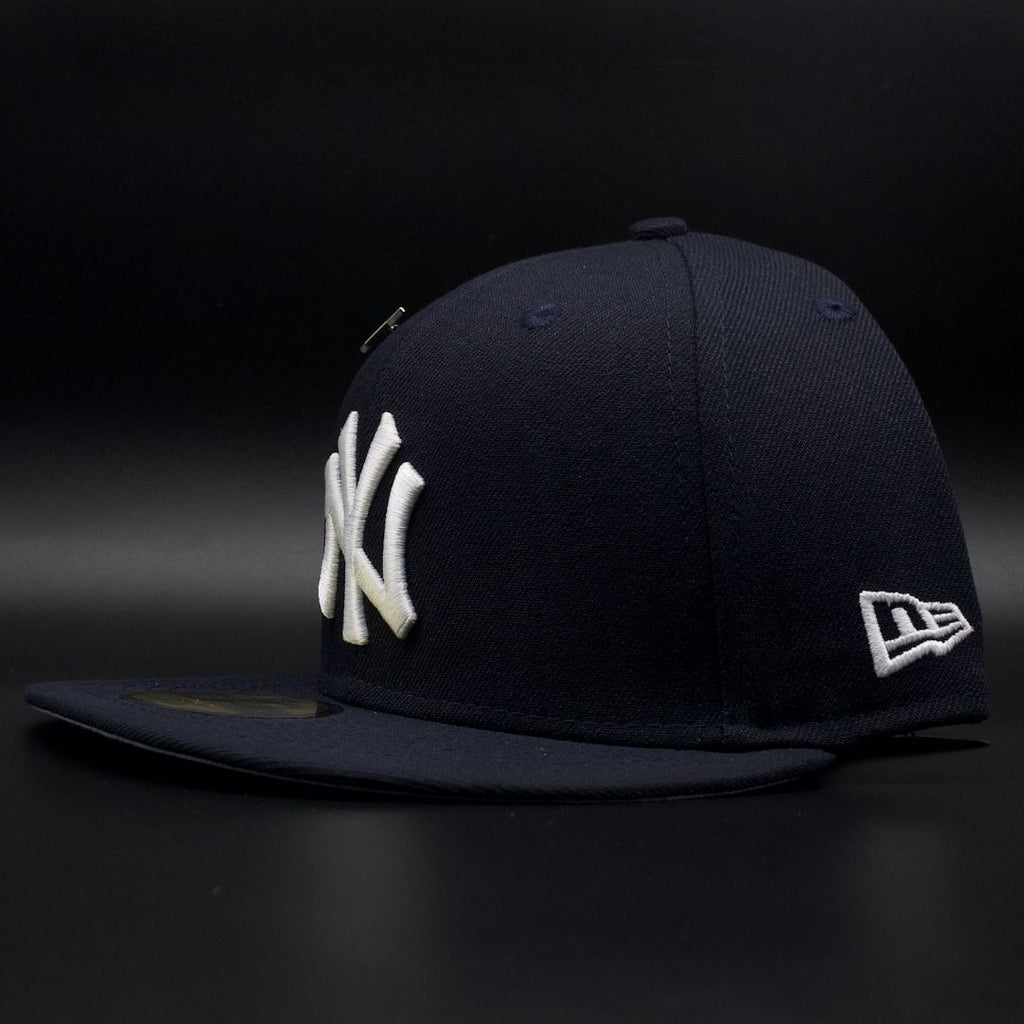 NY YANKES x PAPER PLANES